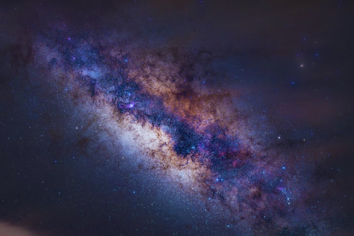 El mensaje más desconcertante del espacio: señales cada 44 minutos que nadie puede explicar