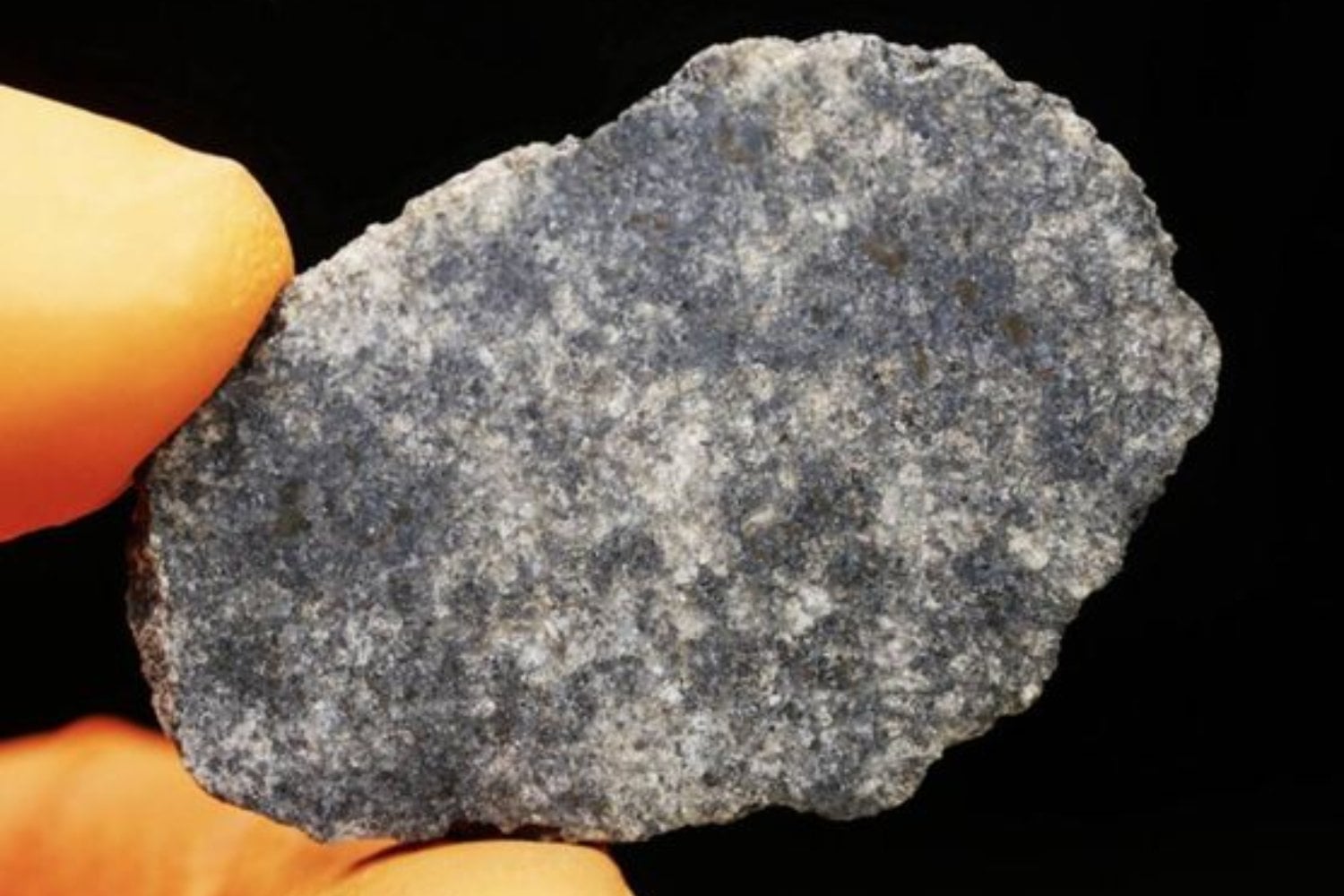 Dos rocas caídas en el desierto podrían revelar lo impensado: ¿llegaron meteoritos desde Mercurio?