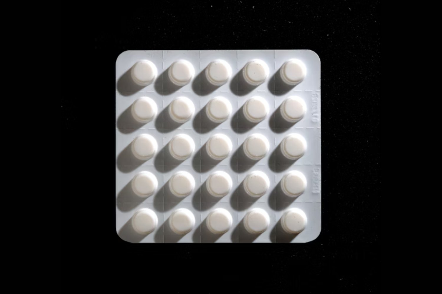 Una medicina inesperada: el misterioso vínculo entre las botellas de plástico y el paracetamol