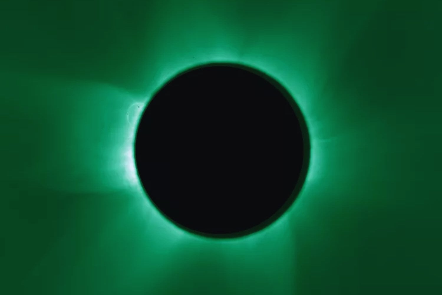 El eclipse que no esperábamos: cómo Europa creó su propio Sol oculto en el espacio