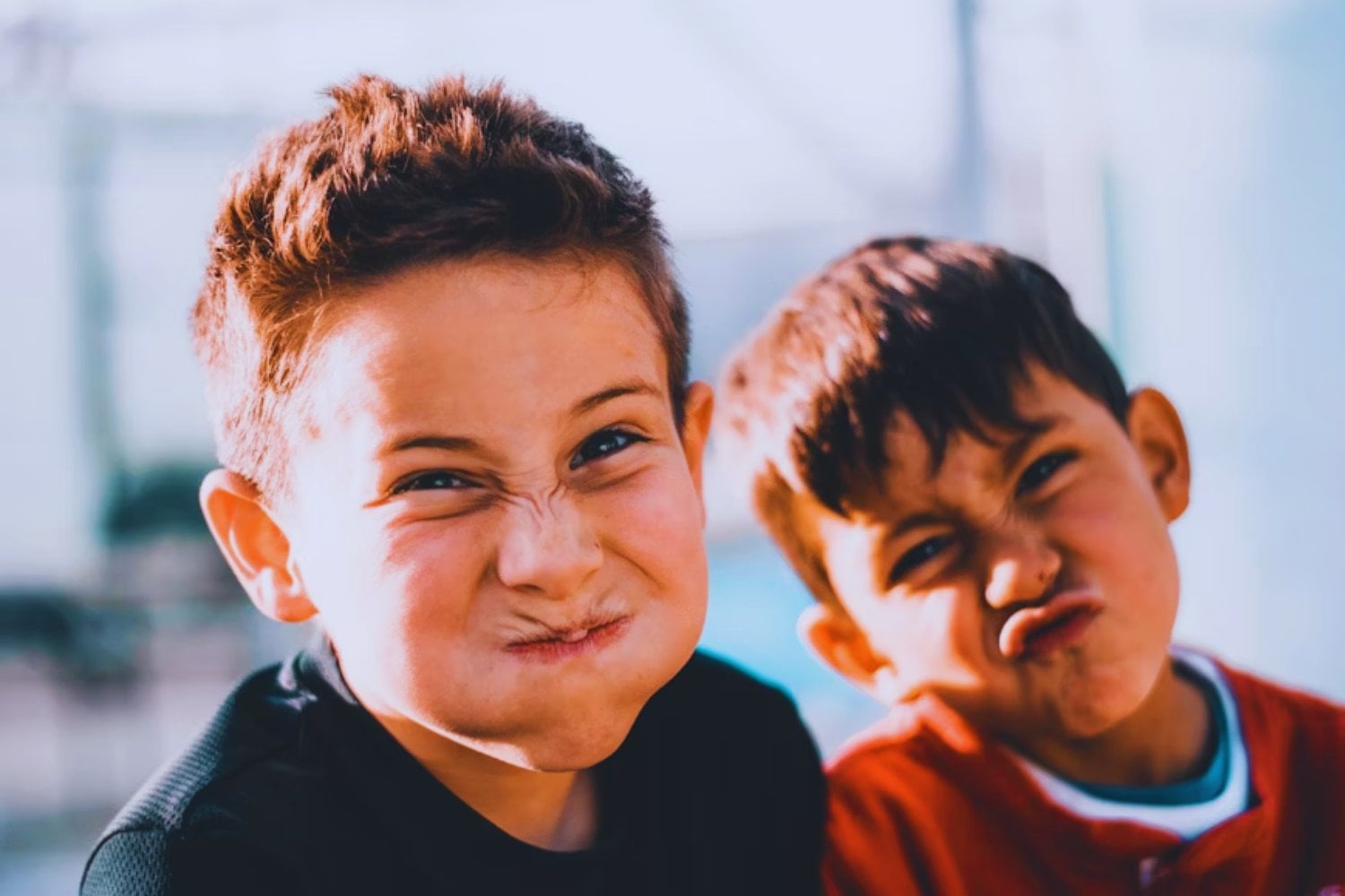 La infancia que regresa: por qué la generación beta crecerá sin pantallas (y sin que los padres puedan impedirlo)