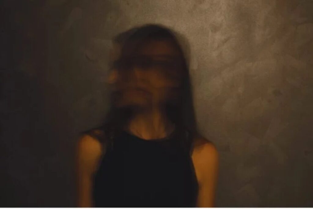 Cuando el carisma esconde crueldad: los depredadores emocionales que la sociedad aplaude