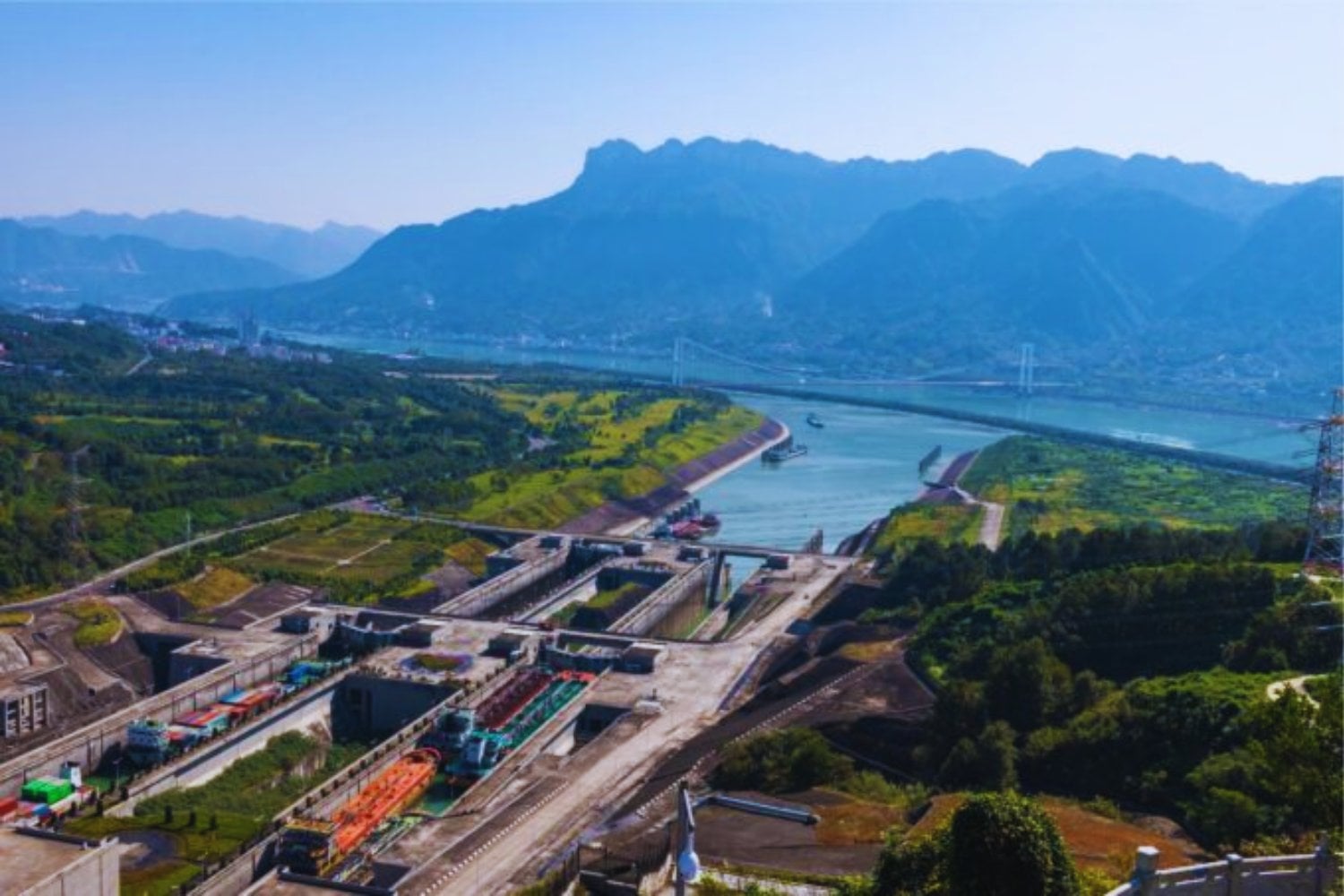Cuando el planeta se inclina: cómo una megaconstrucción en China alteró la rotación de la Tierra