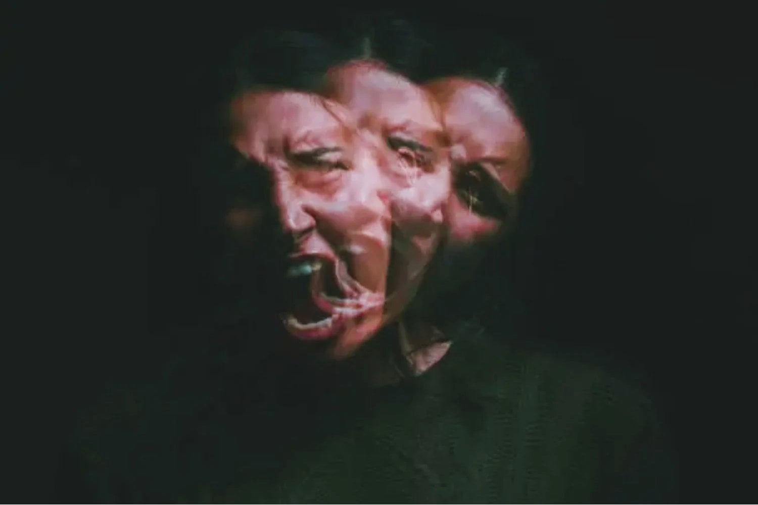 Cuando el carisma esconde crueldad: los depredadores emocionales que la sociedad aplaude