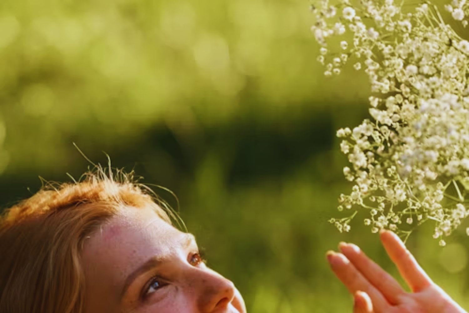 El secreto de la felicidad, según un monje bestseller que cree que estamos atrapados en una gran ilusión