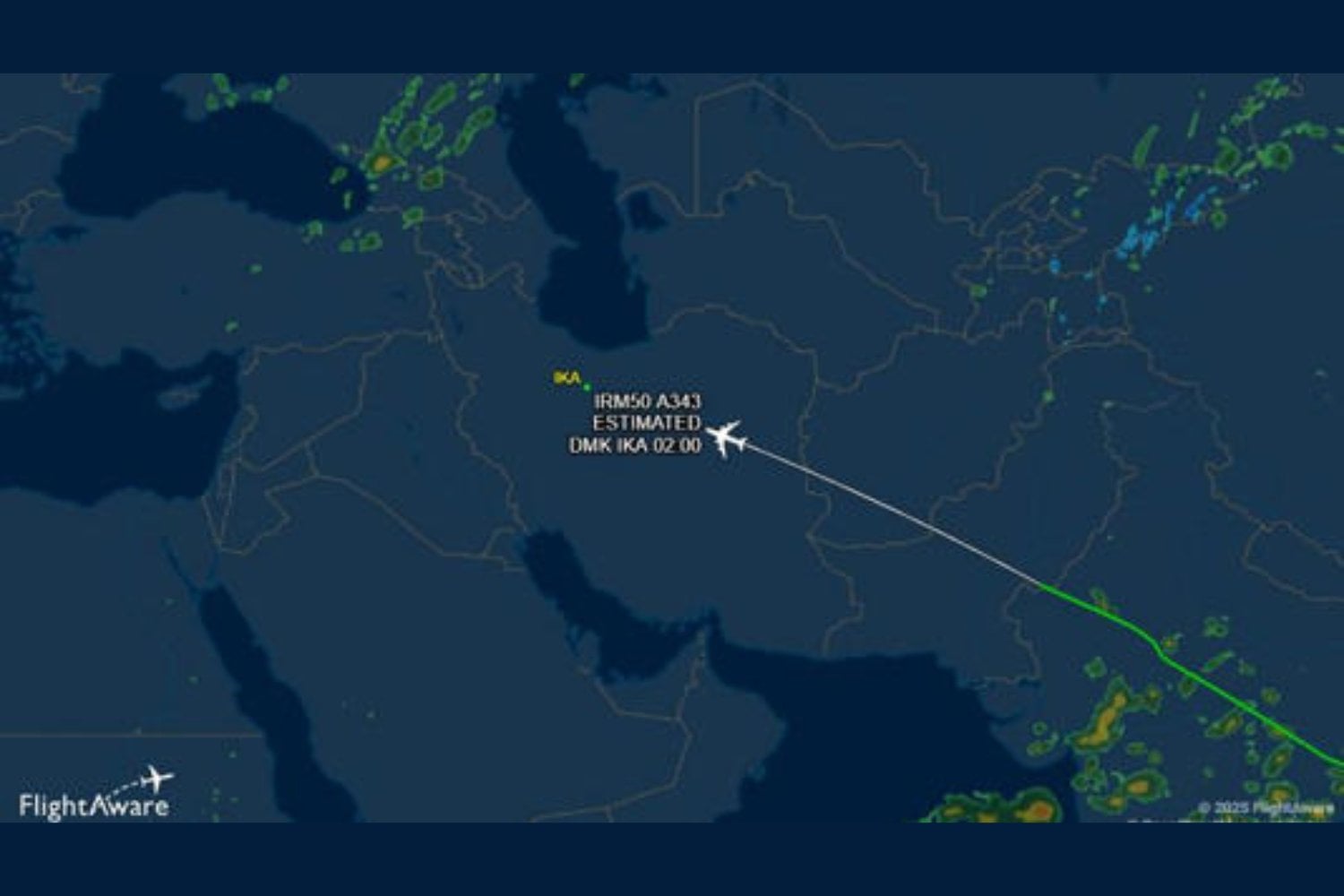 El vuelo solitario que cruzó un cielo en guerra: el misterioso avión que desafió el cierre del espacio aéreo de Teherán