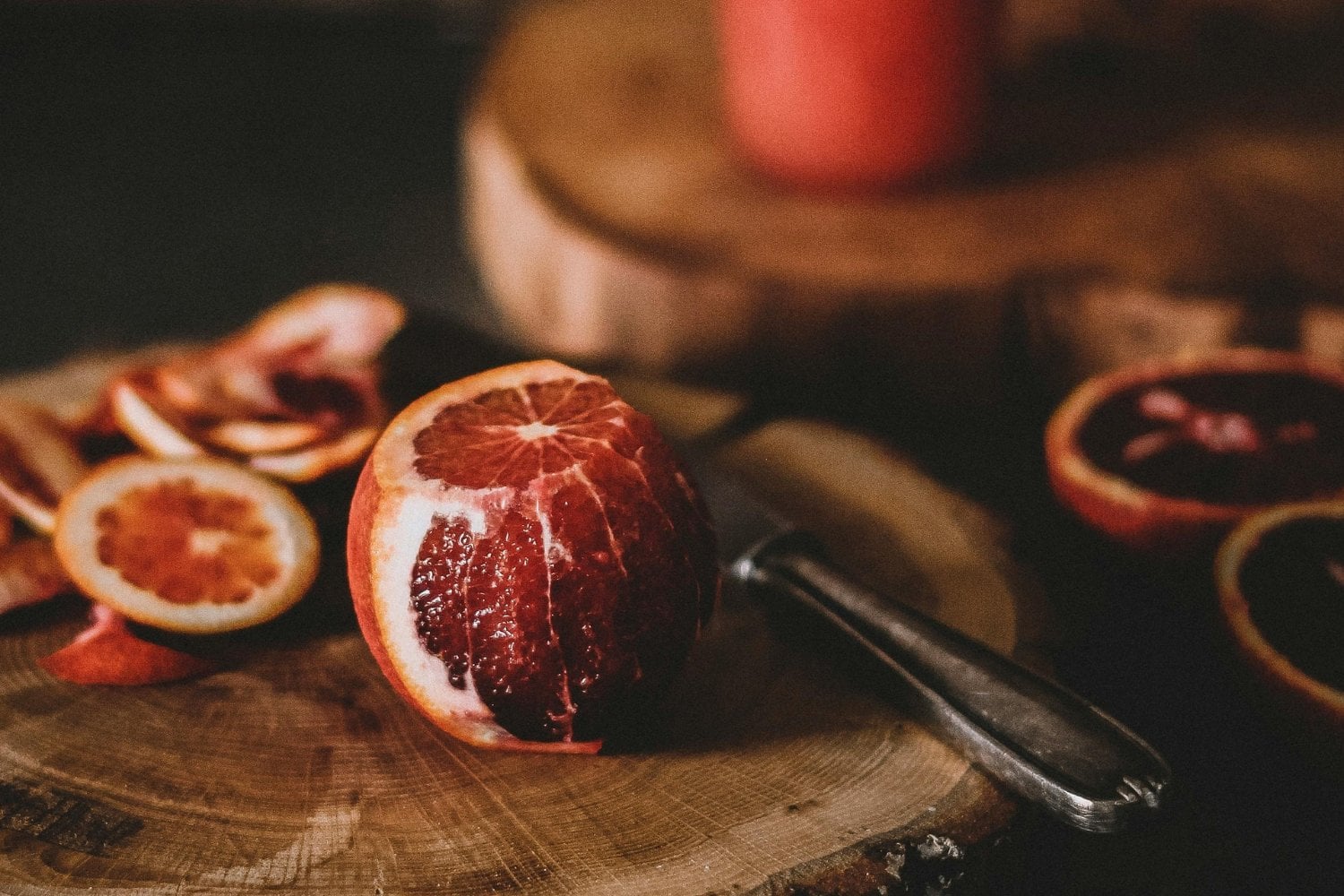 Comer fruta con piel: el hábito que parecía extraño y que ahora la ciencia aplaude