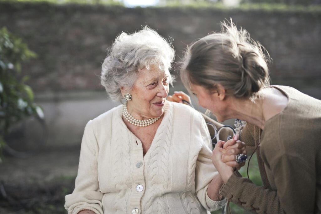 ¿Cuándo empieza realmente la vejez? Un descubrimiento científico pone fecha exacta al envejecimiento