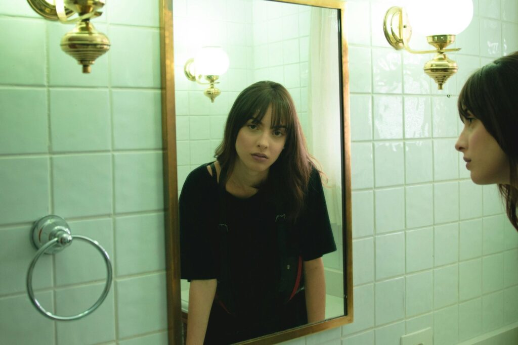 El reflejo que engaña: lo que no sabes sobre los trastornos alimentarios y cómo ponen en peligro tu vida