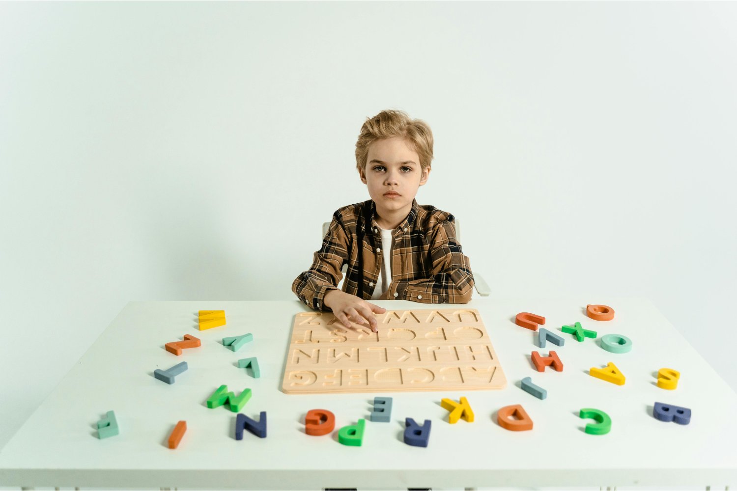 El secreto mental que impulsa el lenguaje infantil: lo que nadie te cuenta sobre pensar antes de hablar