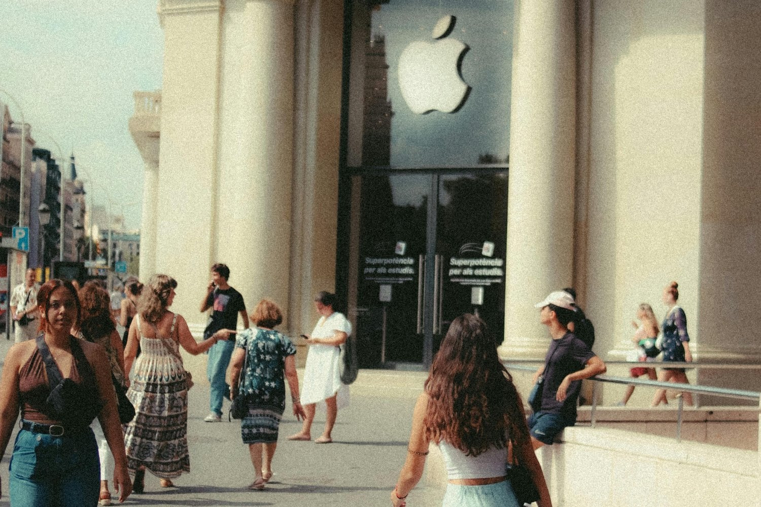 ¿Está Apple perdiendo la carrera? El inesperado punto débil que amenaza su reinado tecnológico