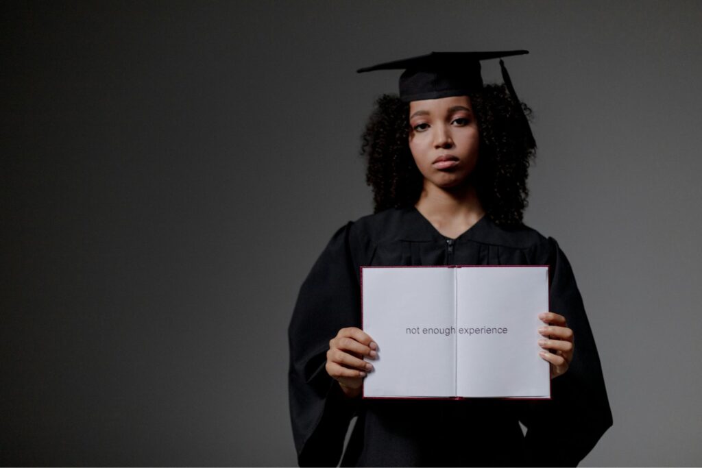 El laberinto laboral juvenil: ¿por qué sigue siendo tan difícil encontrar trabajo en España?