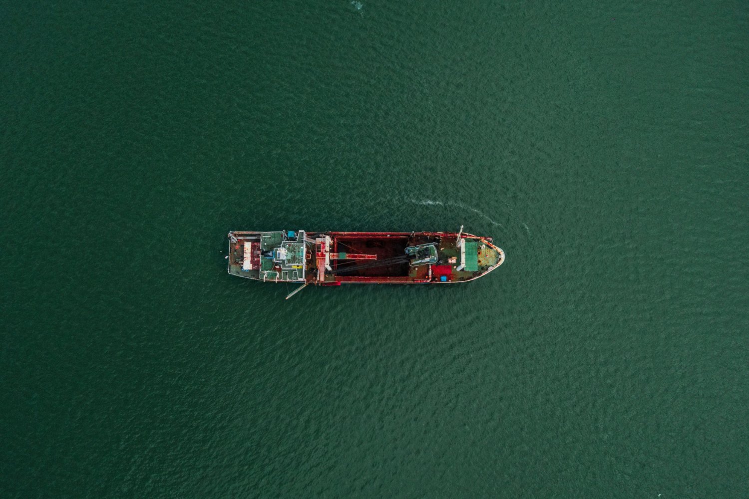 El Atlántico que arde: el triángulo silencioso que amenaza la pesca en Sudamérica