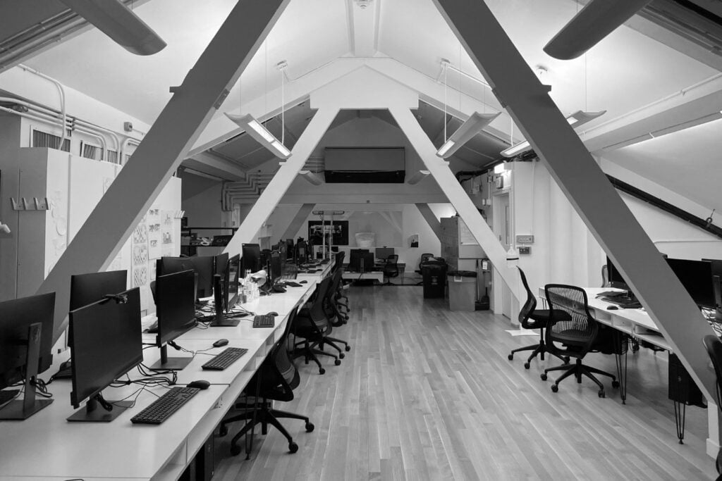 Cuando despedir humanos por IA se vuelve un error muy caro