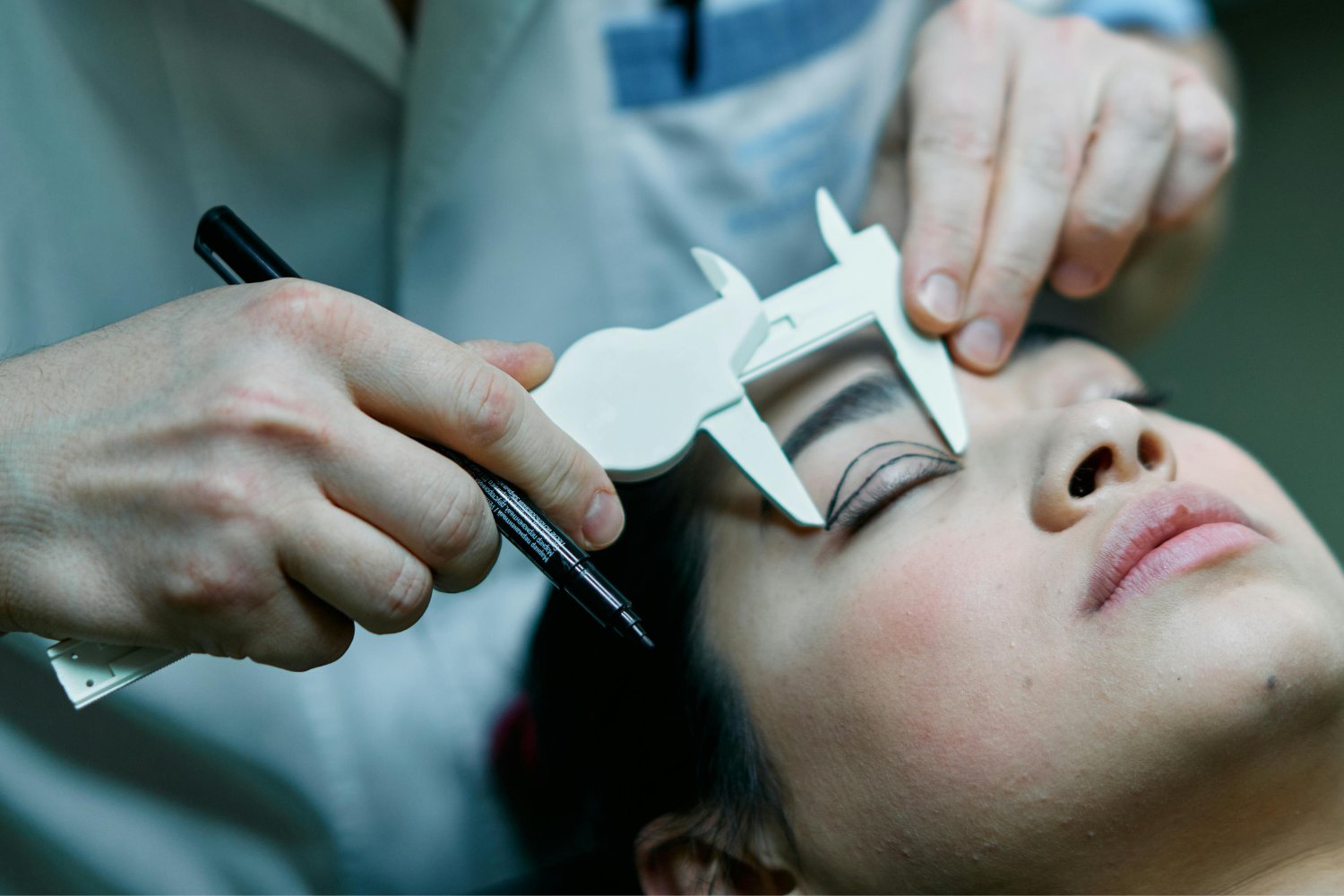 Cuando tu yo perfecto no eres tú: el extraño auge de los clones digitales como nuevos modelos de belleza