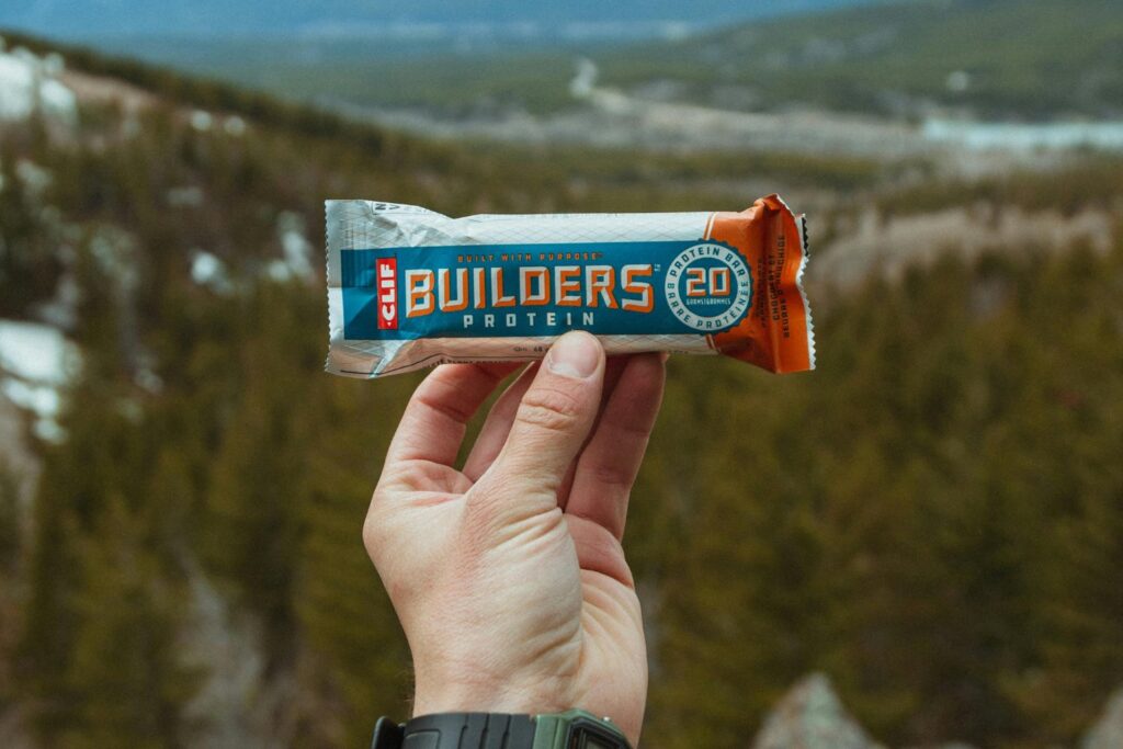 Lo que no te cuentan las etiquetas: lo que se esconde tras las barras de proteína