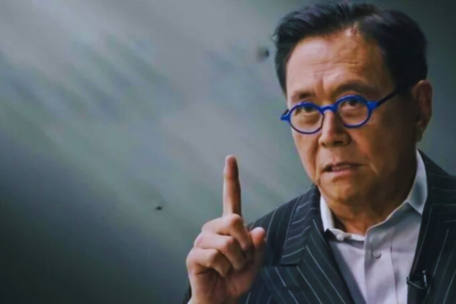 Kiyosaki anticipa una caída y Bitcoin está en el centro del temblor que podría sacudir los mercados