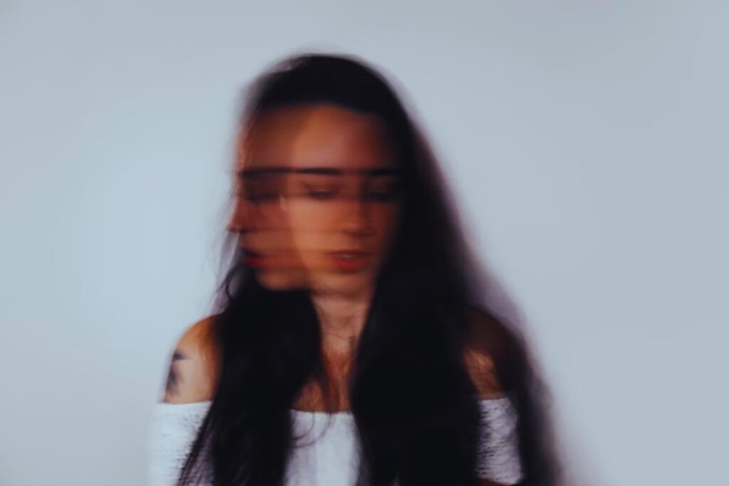 Ansiedad al acecho: los factores invisibles que pueden dispararla sin que lo notes