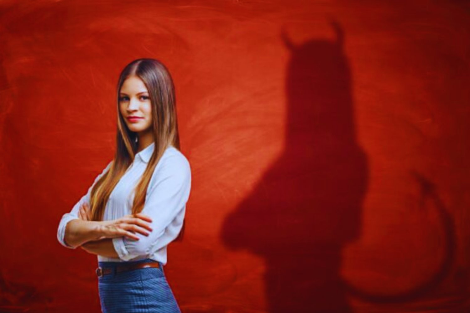 Lo que no dicen con palabras: los cuatro colores que suelen elegir las personas manipuladoras