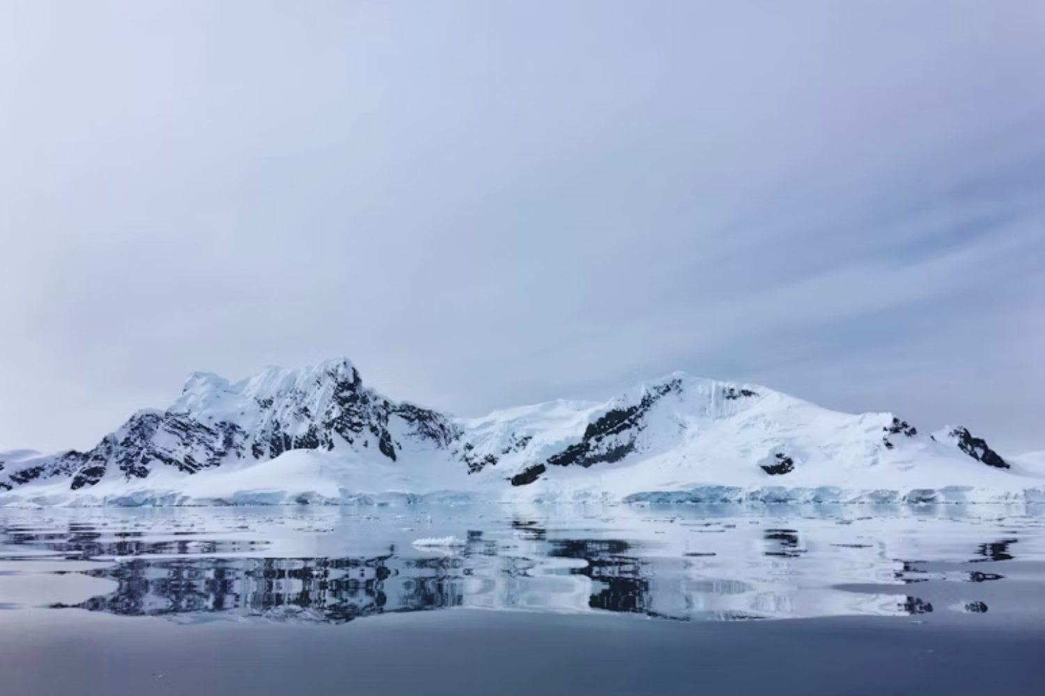 Un polo que se mueve sin parar: el misterioso norte magnético que desconcierta a la ciencia