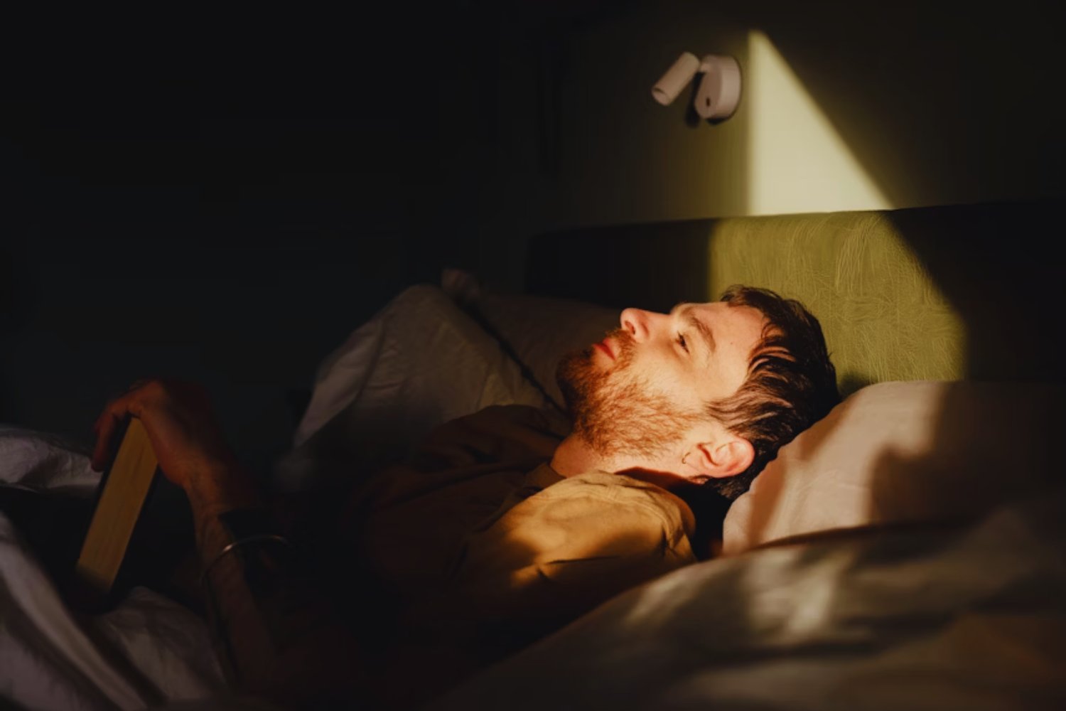 Por qué tu mente borra los sueños antes de que puedas recordarlos