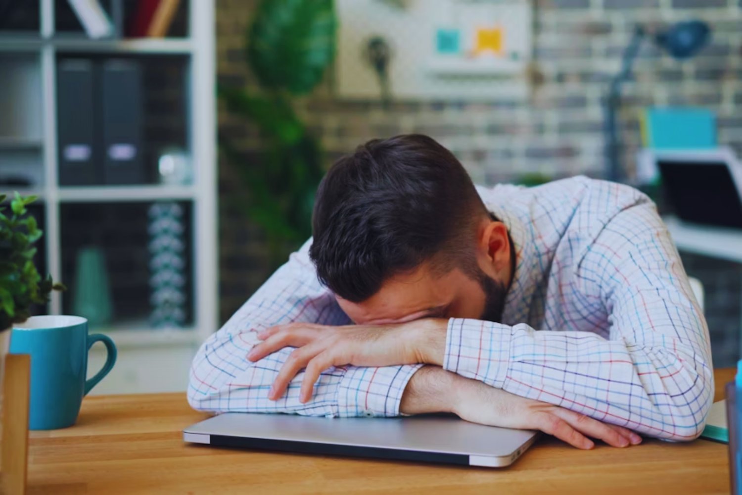 Rumiaciones mentales: cómo frenar el pensamiento obsesivo y vivir con incertidumbre