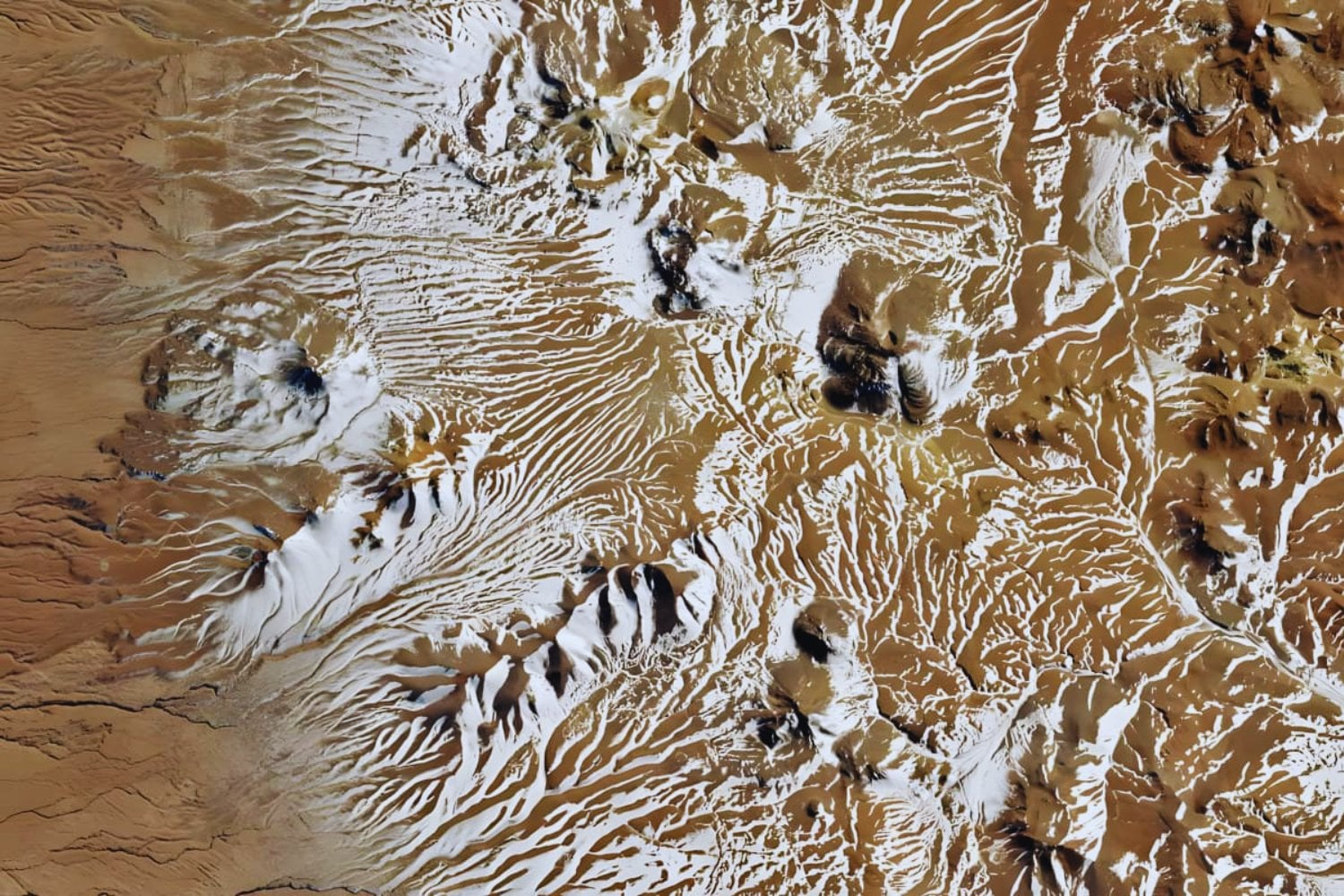 Una nevada imposible: la NASA capta un fenómeno que el desierto de Atacama no veía en una década