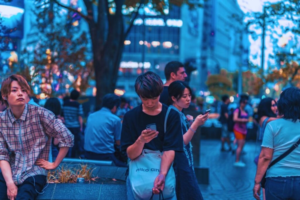 Lo que la Generación Z está olvidando… y podría poner en riesgo nuestra memoria colectiva