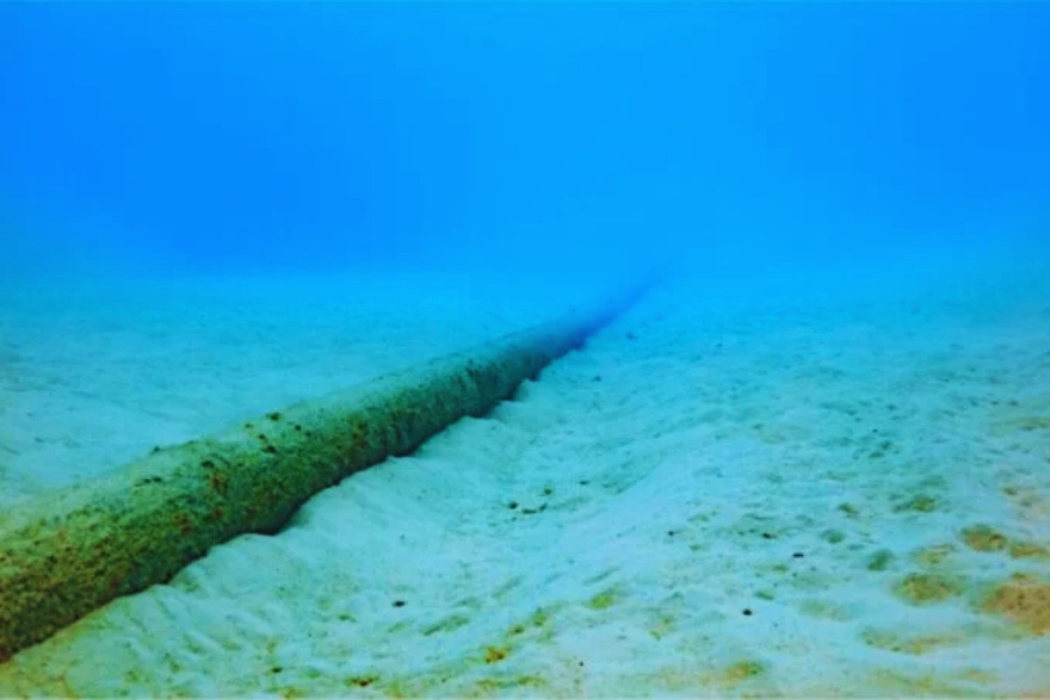 La batalla por los cables invisibles: Estados Unidos quiere cerrar el paso a la tecnología china bajo el mar