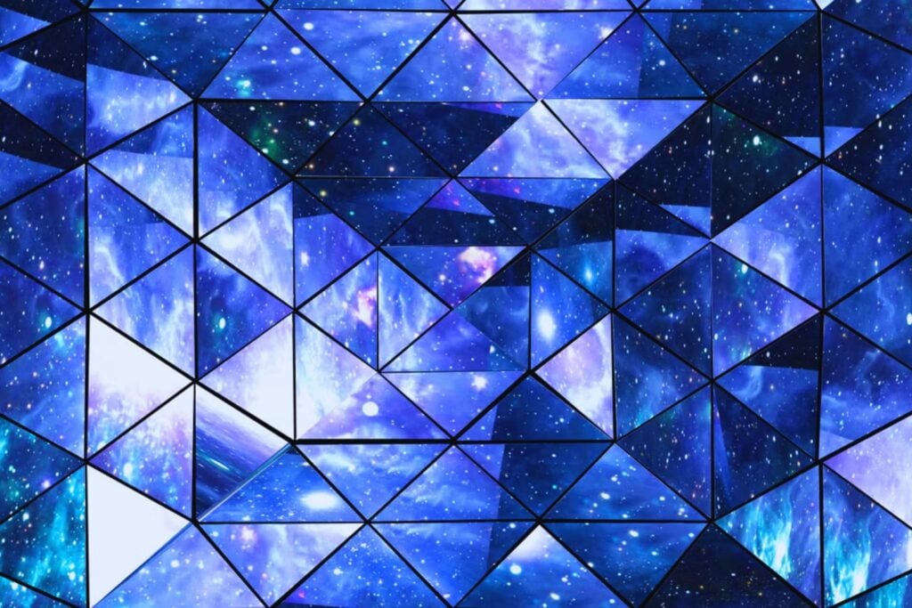 ¿Vivimos dentro de un espejo cósmico? Una nueva teoría cuestiona la forma del universo
