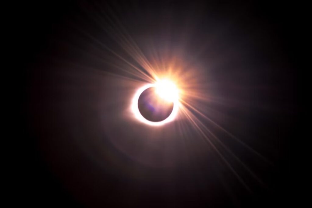 Un eclipse solar que nadie verá… pero que ya tiene fecha y romperá todos los récords
