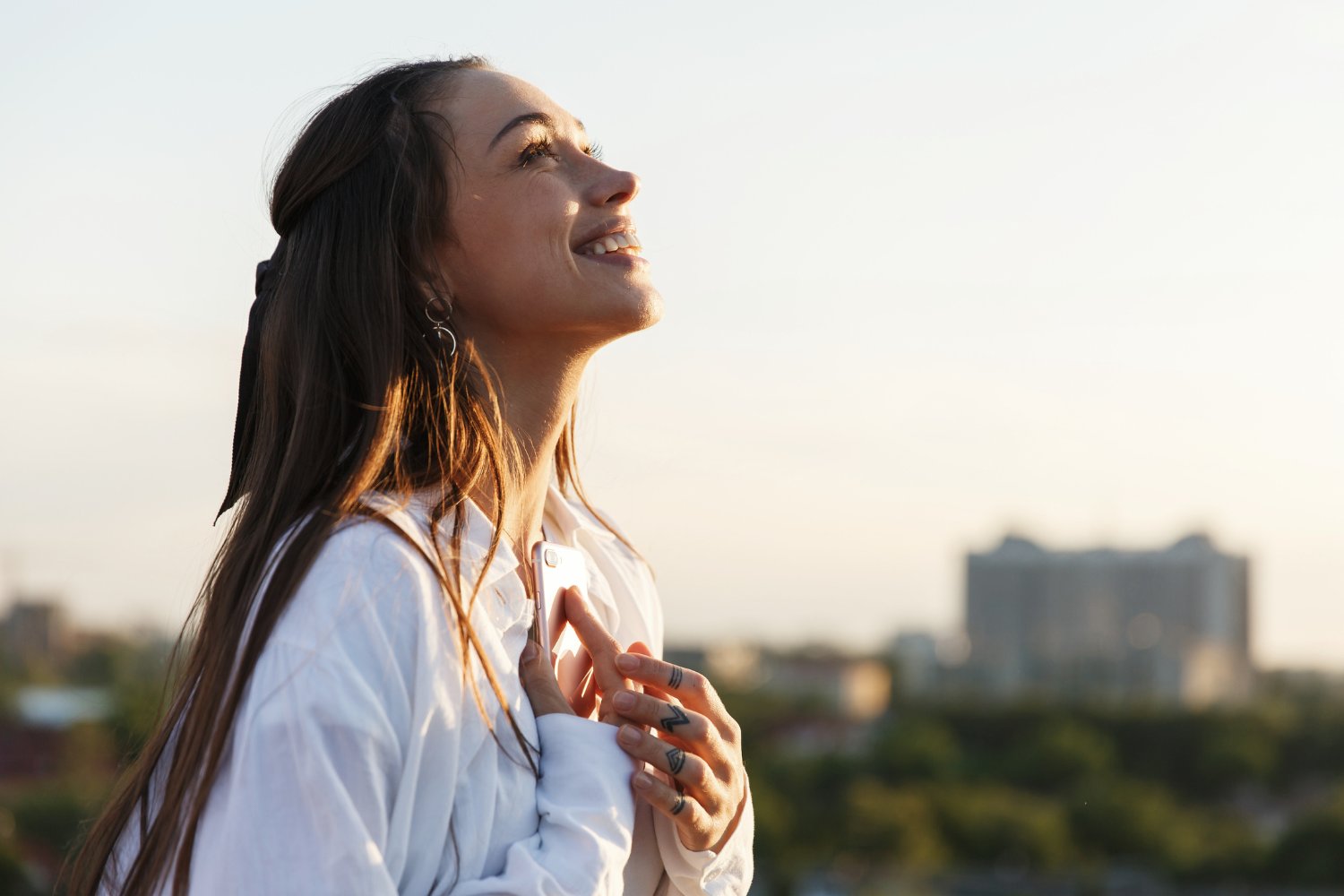 La hormona del amor, la empatía y la calma: qué es la oxitocina y cómo activarla cada día