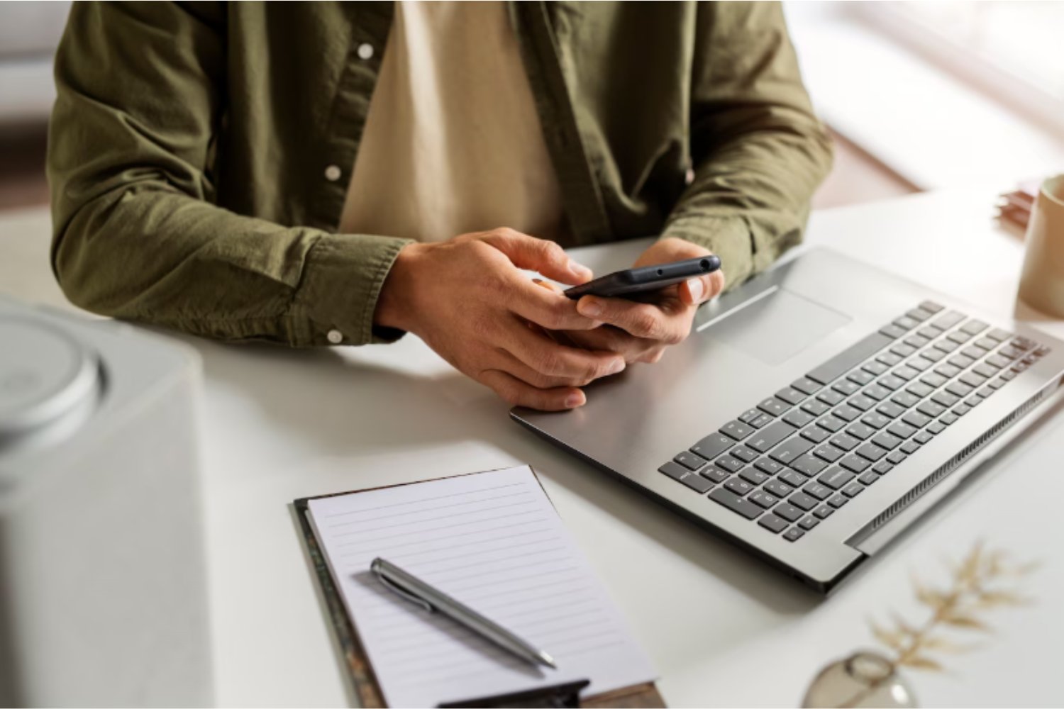Mientras las empresas abandonan el teletrabajo, el sector público lo convierte en su mejor arma