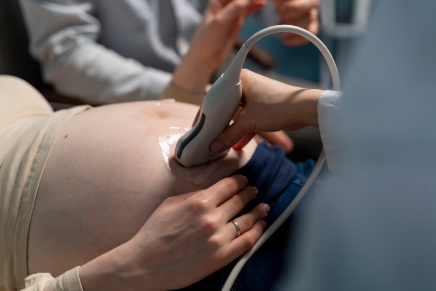 El duelo invisible que decide la vida antes de nacer