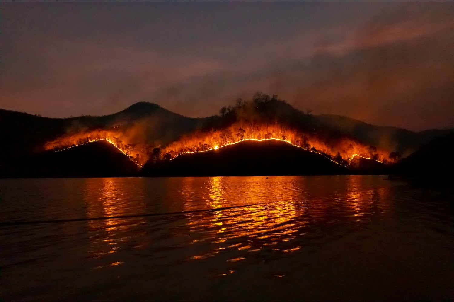 El ingrediente invisible que está avivando los incendios forestales