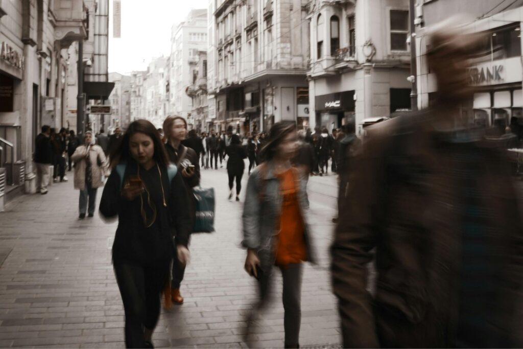 Las ciudades ya no se viven igual: un hallazgo inesperado tras cuatro décadas de grabaciones urbanas