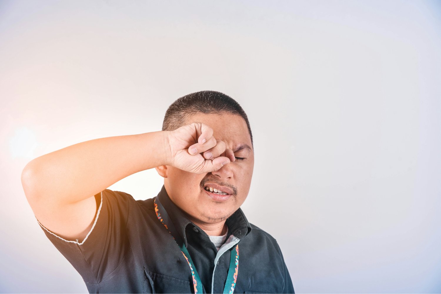 ¿Por qué te pican los ojos? Estas cinco causas comunes podrían sorprenderte