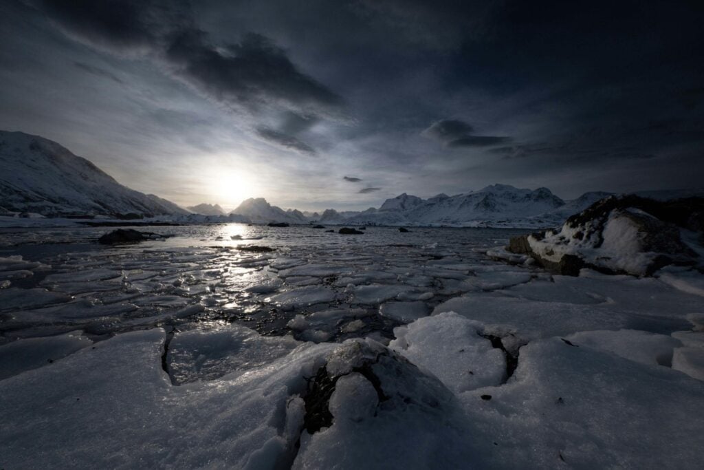 Cañones Submarinos Descubiertos En La Antartida
