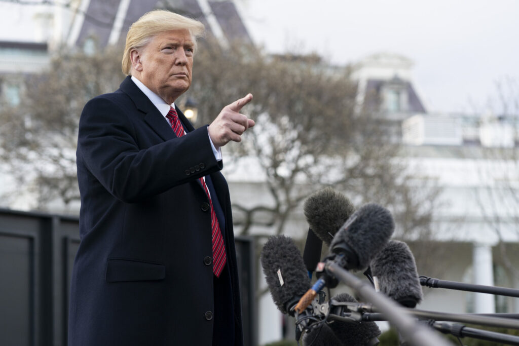 Trump lanza una sorprendente amenaza contra Musk: ¿deportación y el poder del DOGE?