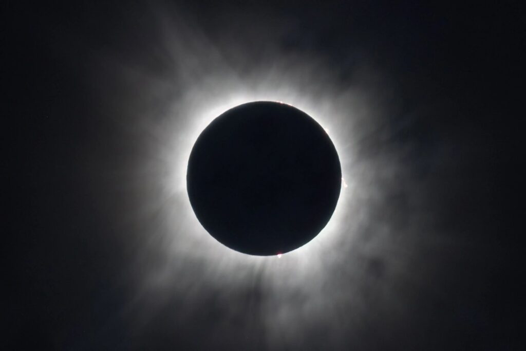 La luna negra de agosto y el cielo que se quedará sin su luz
