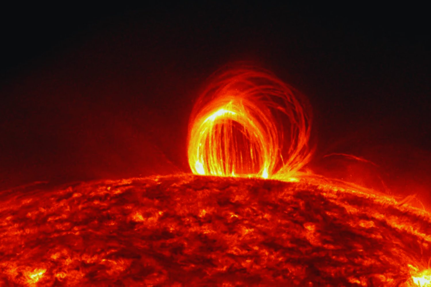 La NASA logra un acercamiento histórico al Sol y capta imágenes que cambiarán nuestra comprensión de la estrella