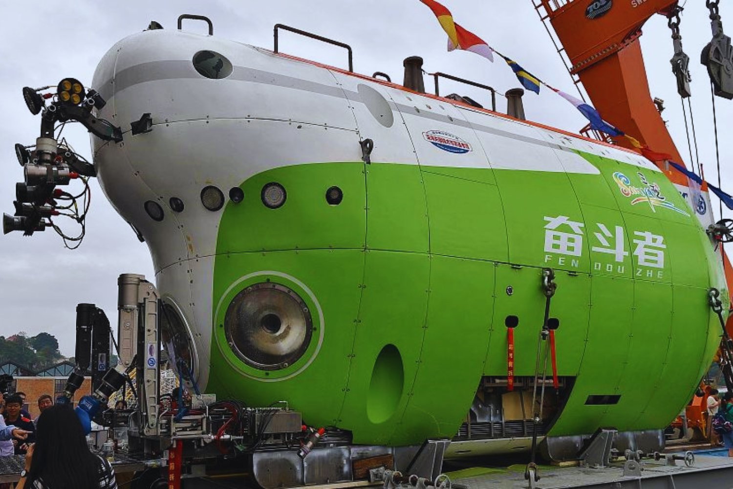 Vida inesperada en el abismo: el hallazgo marino que obliga a reescribir los límites de la biología