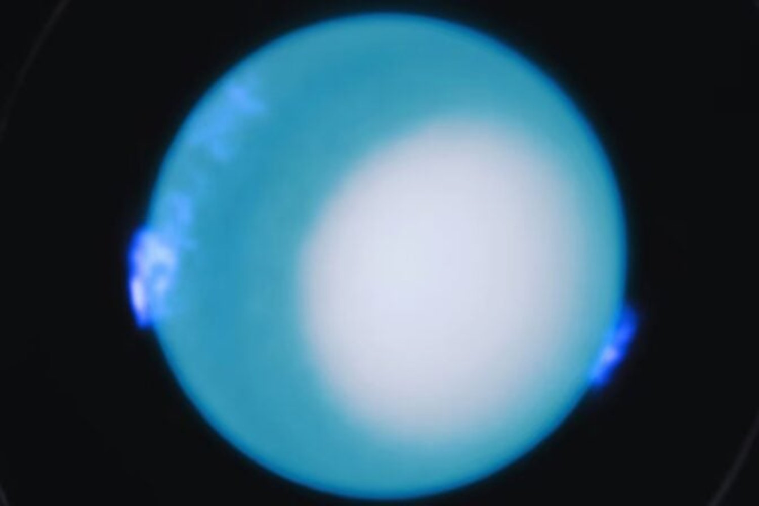El descubrimiento que cambia la historia del universo: James Webb revela una nueva luna bebé alrededor de Urano