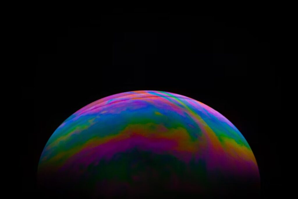 Cuando los polos se invirtieron: así sobrevivieron nuestros antepasados al caos magnético de hace 41.000 años