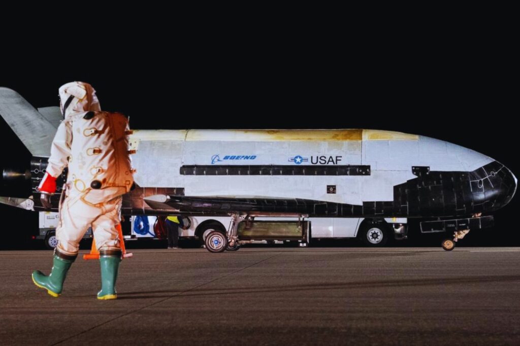 La misión oculta del X-37B: la Fuerza Espacial de EE UU pone a prueba la navegación cuántica