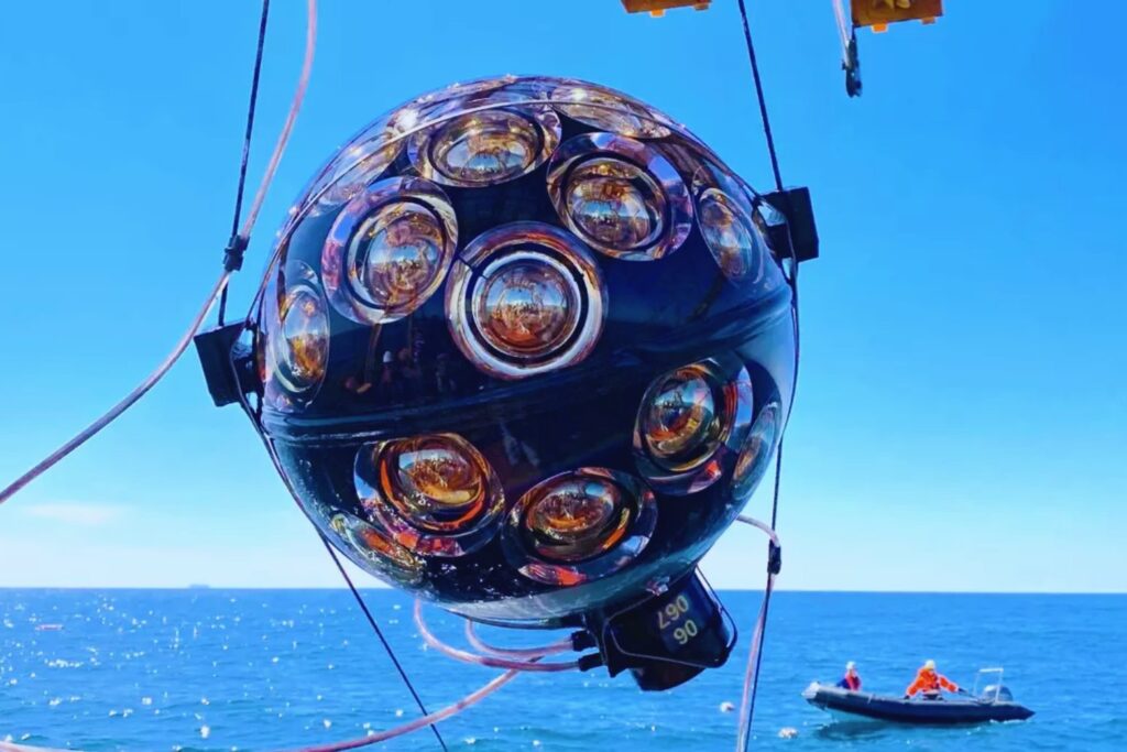 El misterio del muón en el Mediterráneo: la partícula imposible que atravesó un detector submarino