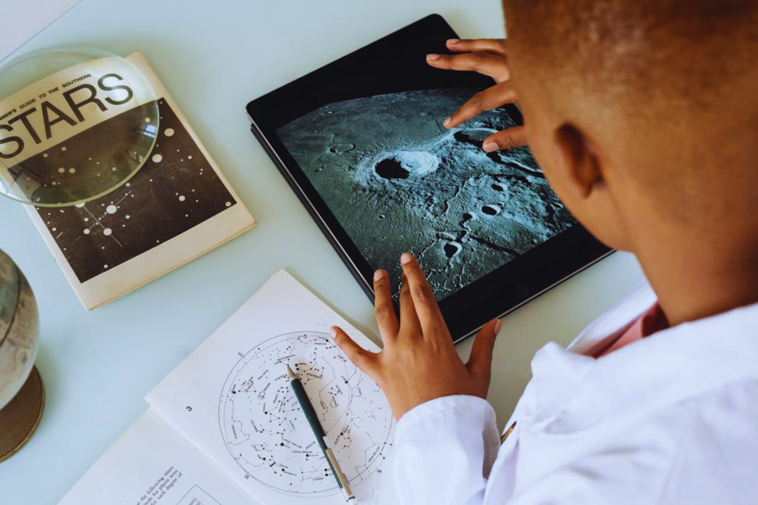 El plan secreto para guardar la vida en la Luna