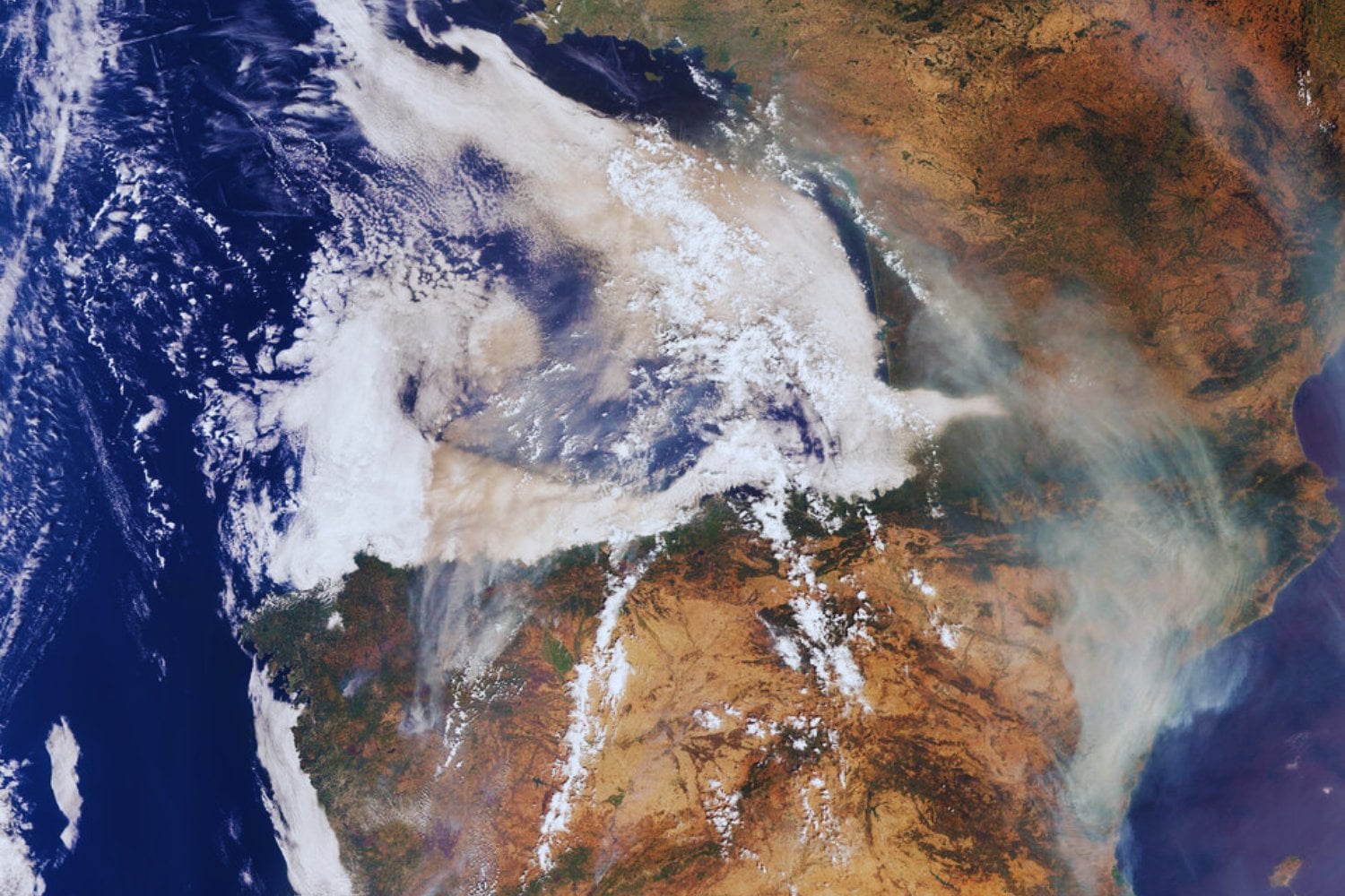 Incendios forestales en la Península Ibérica vistos desde el espacio