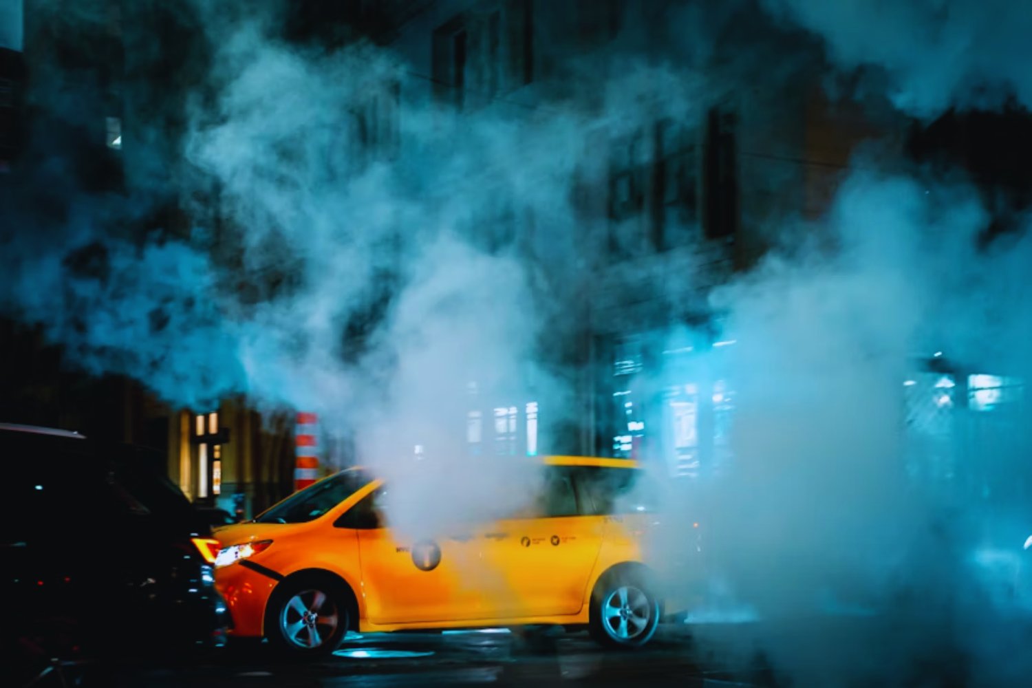 “No es viable”: Europa quiere acabar con los coches de combustión en 2035, pero la industria tiene otros planes