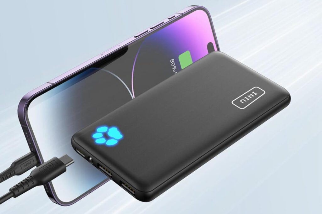 INIU Power Bank, Slimmest USB C Triple 3A de Alta Velocidad 10000mAh Bateria Externa, Bateria Portatil con Linterna para iPhone 15 14 13 12 11 X Pro MAX Samsung S22 S21 S20 iPad Tablet Airpods etc